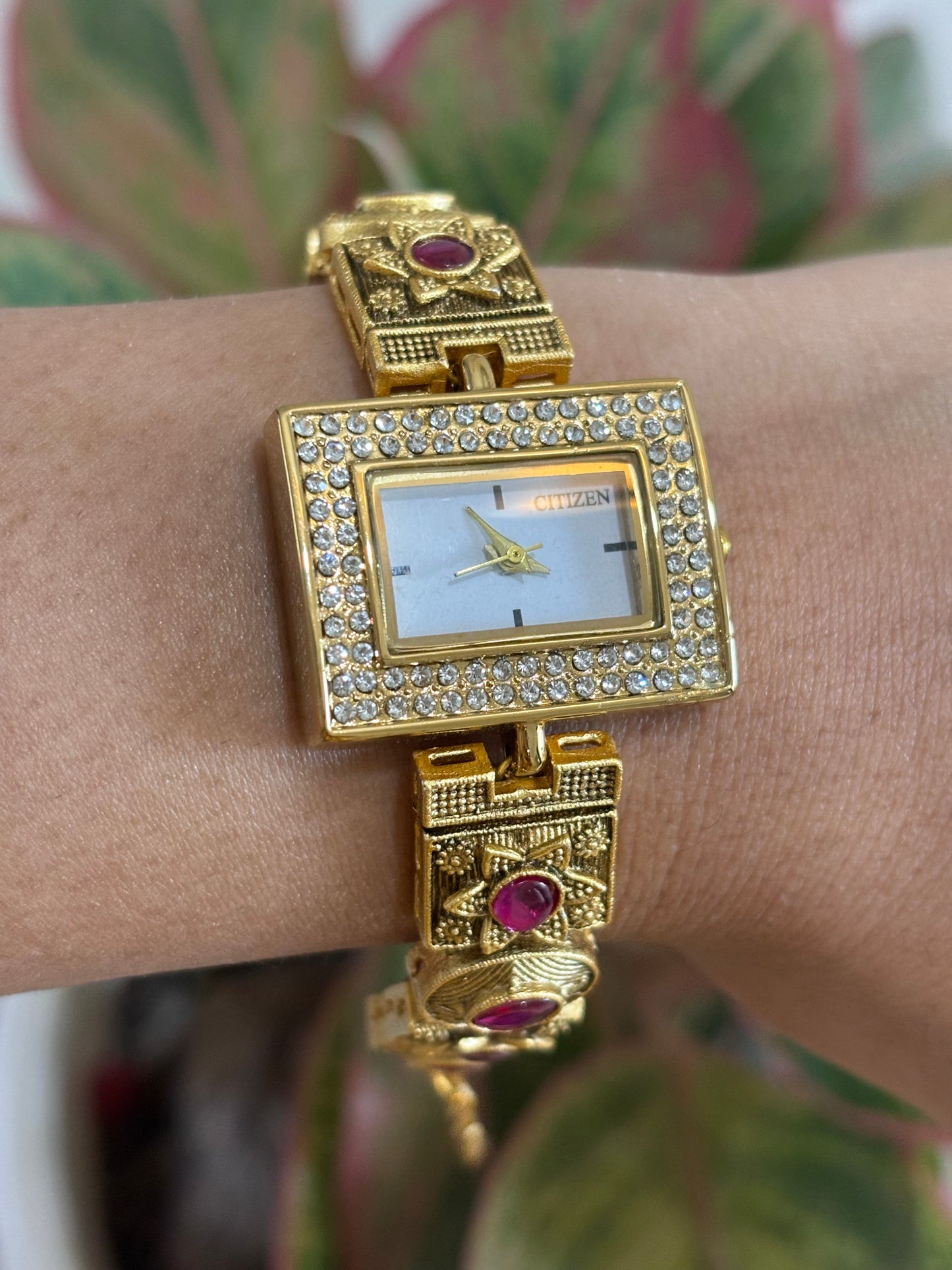 Luxurious Designer Kundan Women Watch (Mega SALE)