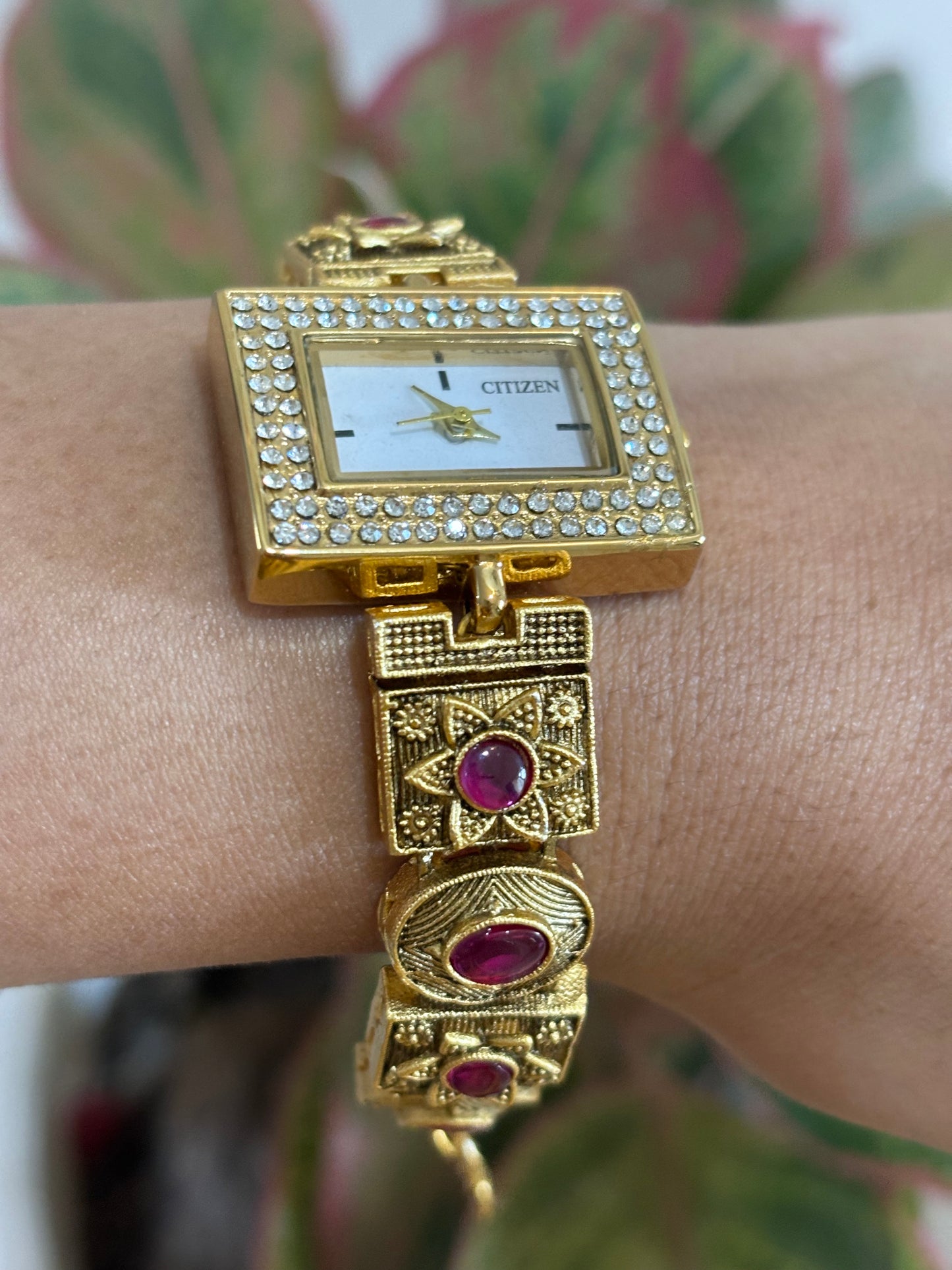 Luxurious Designer Kundan Women Watch (Mega SALE)