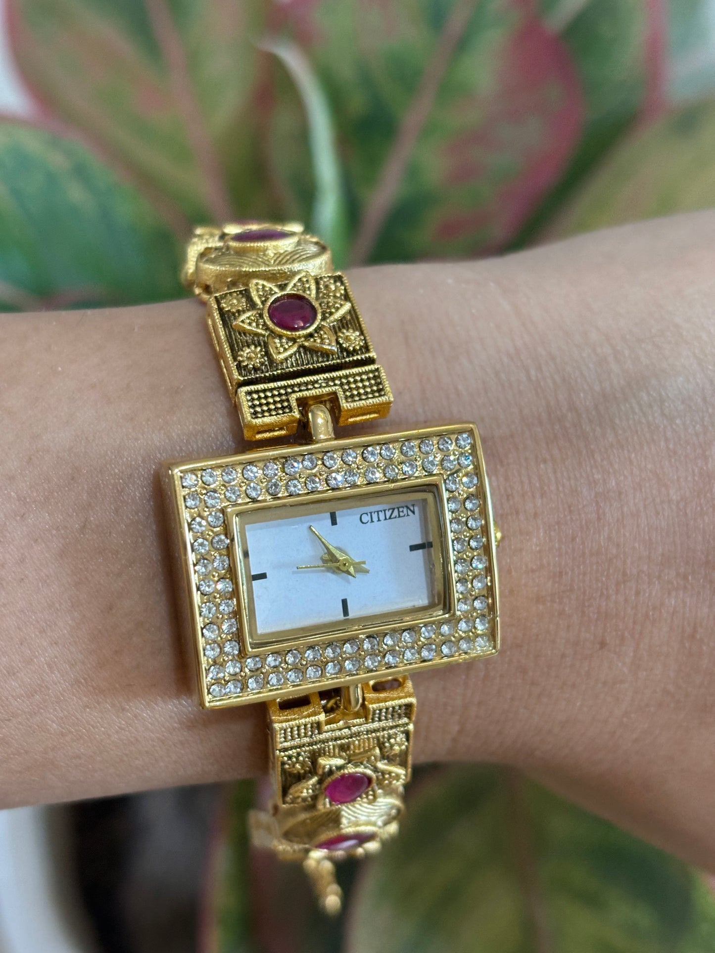 Luxurious Designer Kundan Women Watch (Mega SALE)