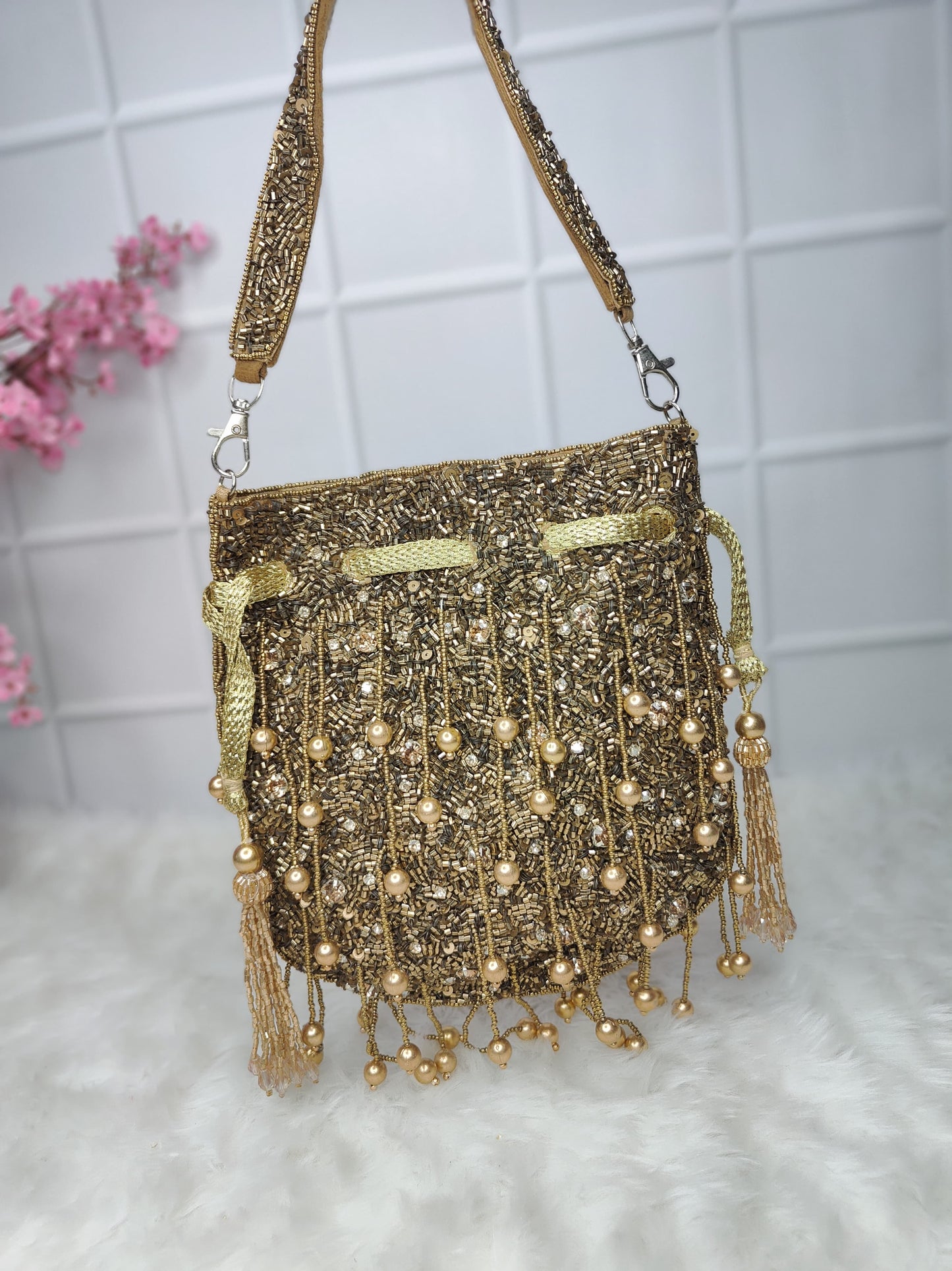 Veshakart Handmade Luxurious Designer sequins potli bag