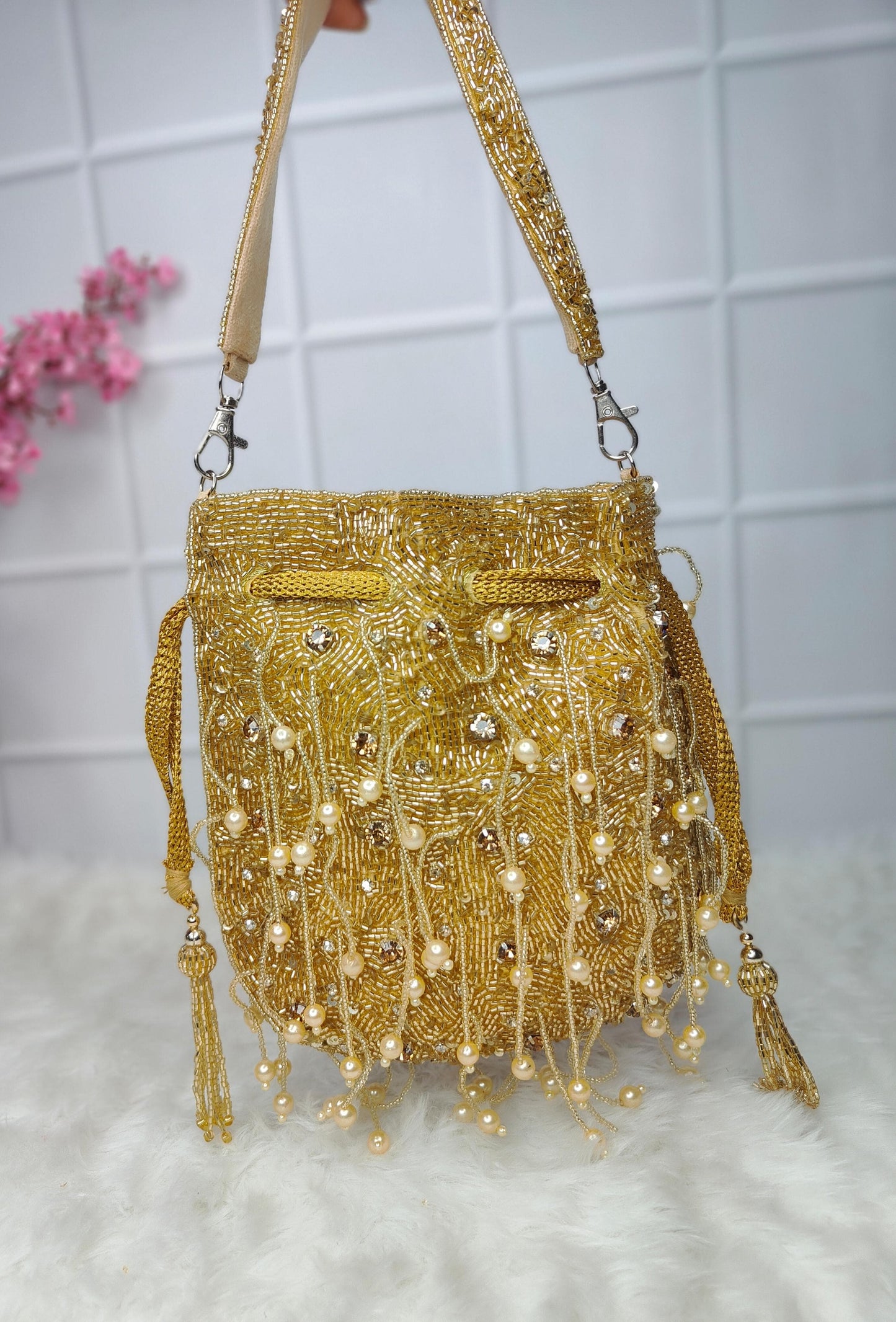 Veshakart Handmade Luxurious Designer sequins potli bag