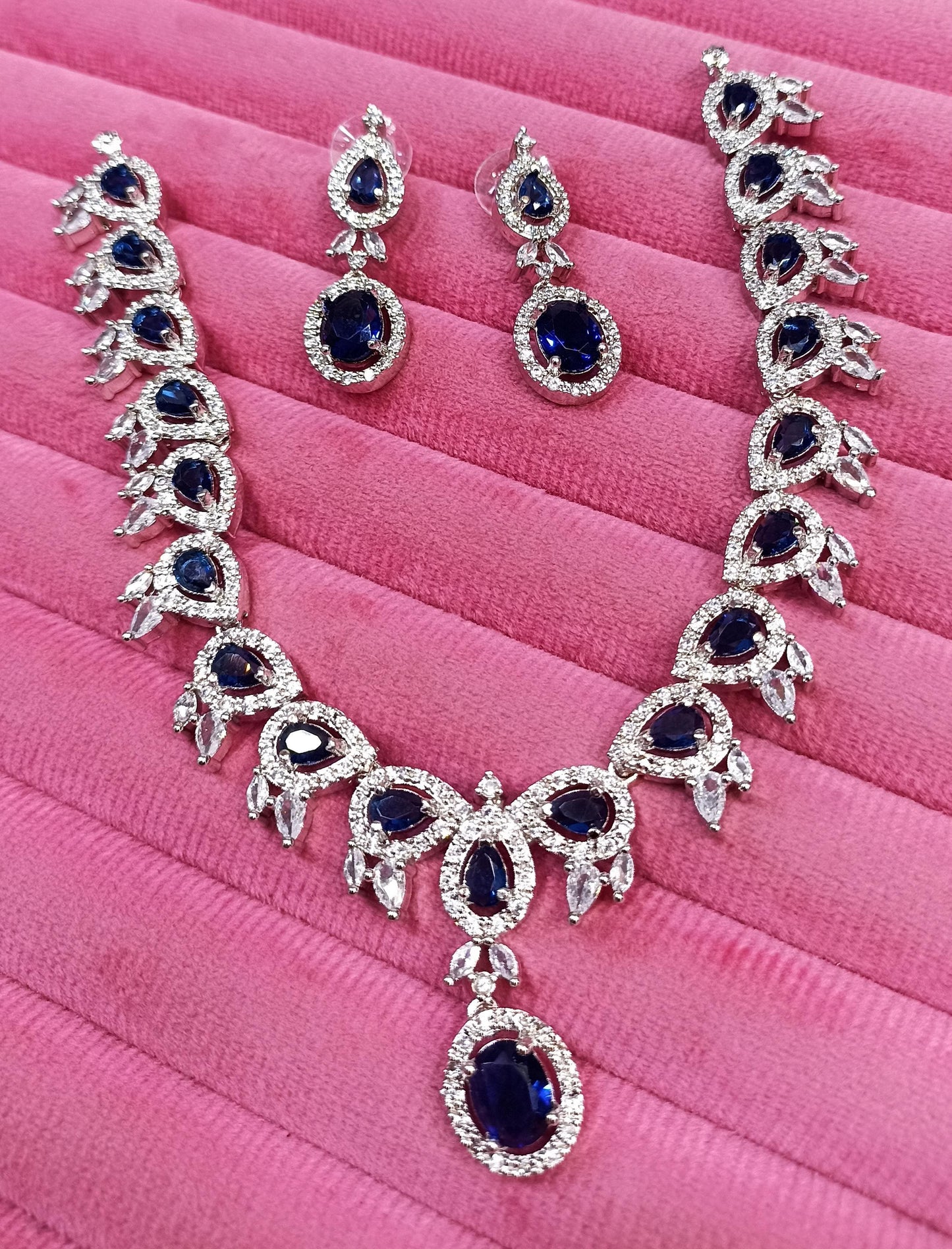 Veshakart Premium Handcrafted American Diamond Necklace Set