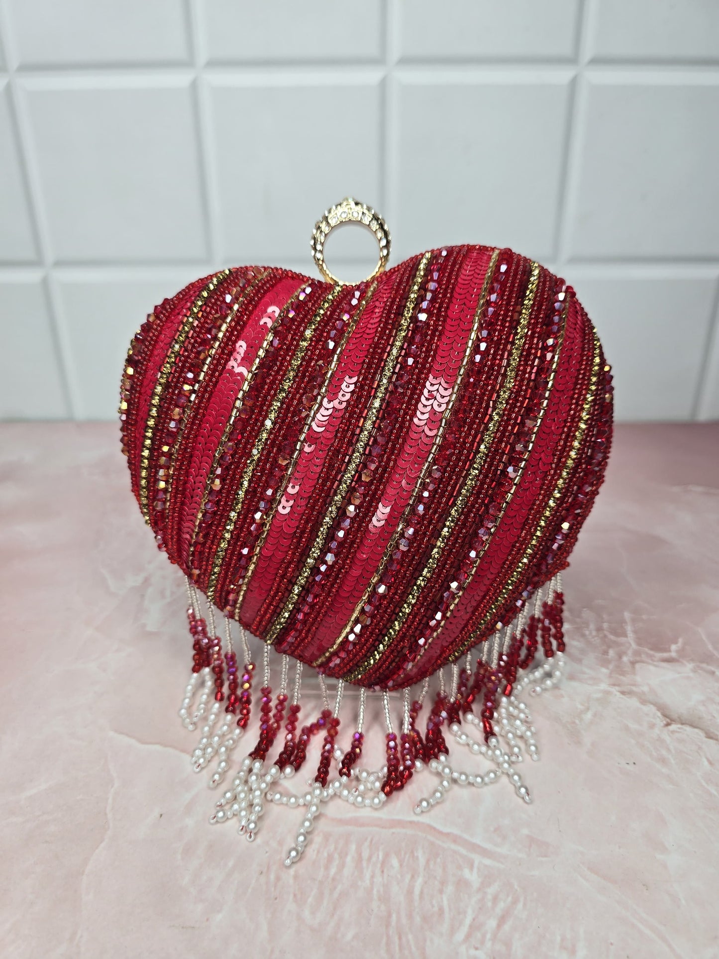 Veshakart Handmade Luxurious Designer Heart Shape Clutch