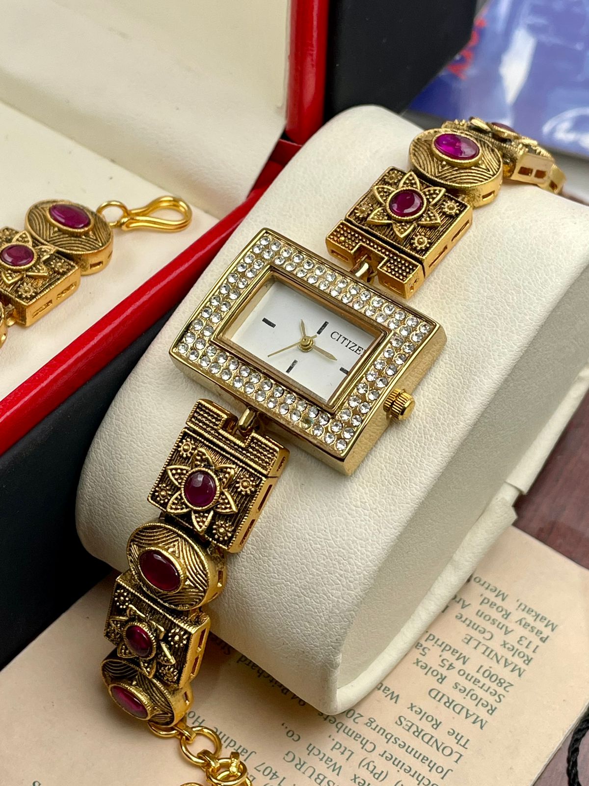 Luxurious Designer Kundan Women Watch (Mega SALE)