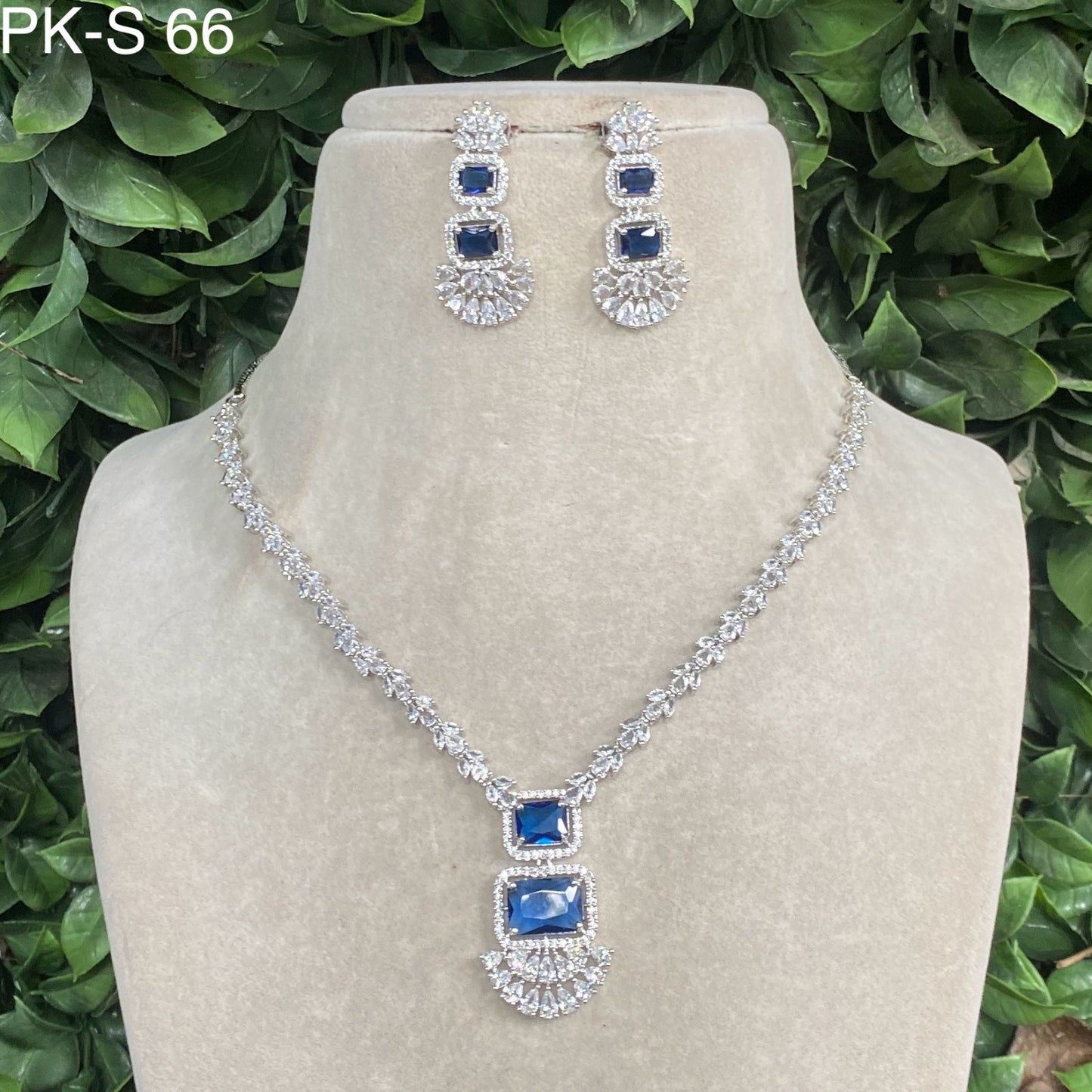 Veshakart Premium Handcrafted American Diamond Necklace Set