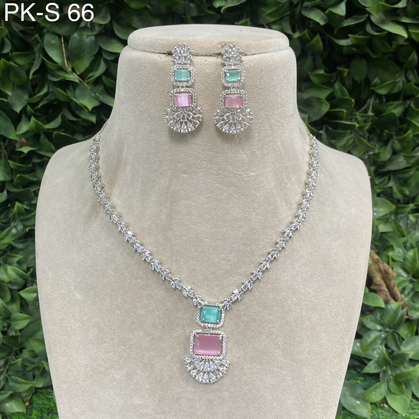 Veshakart Premium Handcrafted American Diamond Necklace Set