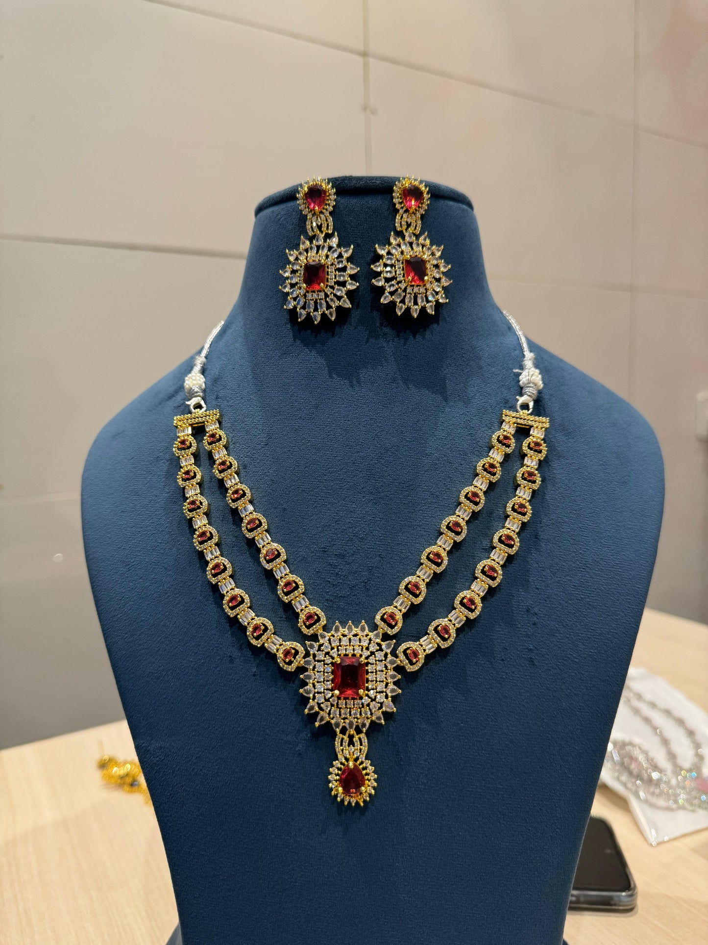 Veshakart Premium Handcrafted American Diamond Necklace Set