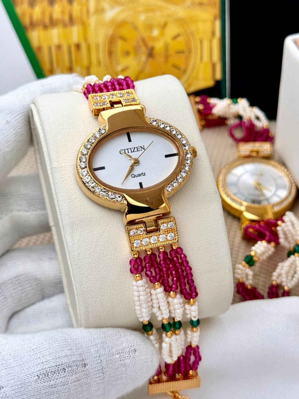 Luxurious Designer Pearl Women Watch