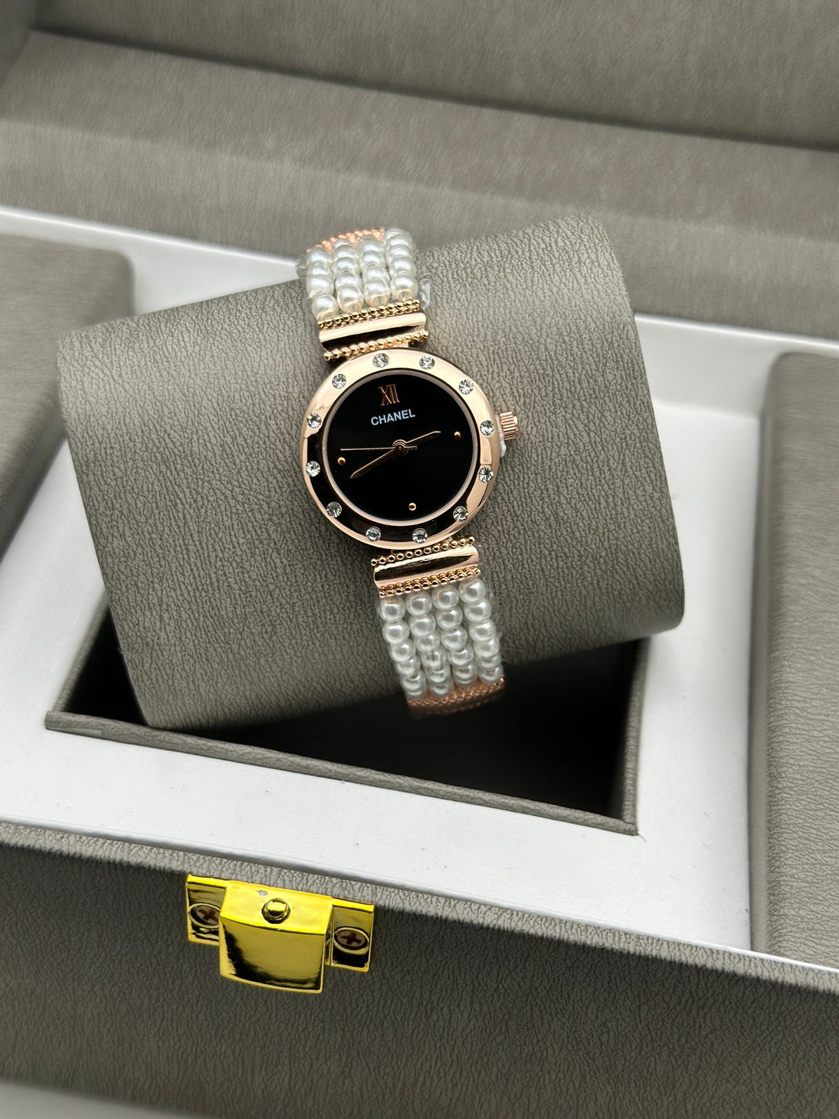 Luxurious Designer Women Watch (Mega SALE)