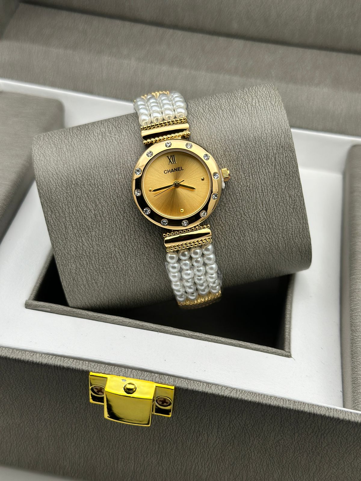 Luxurious Designer Women Watch (Mega SALE)