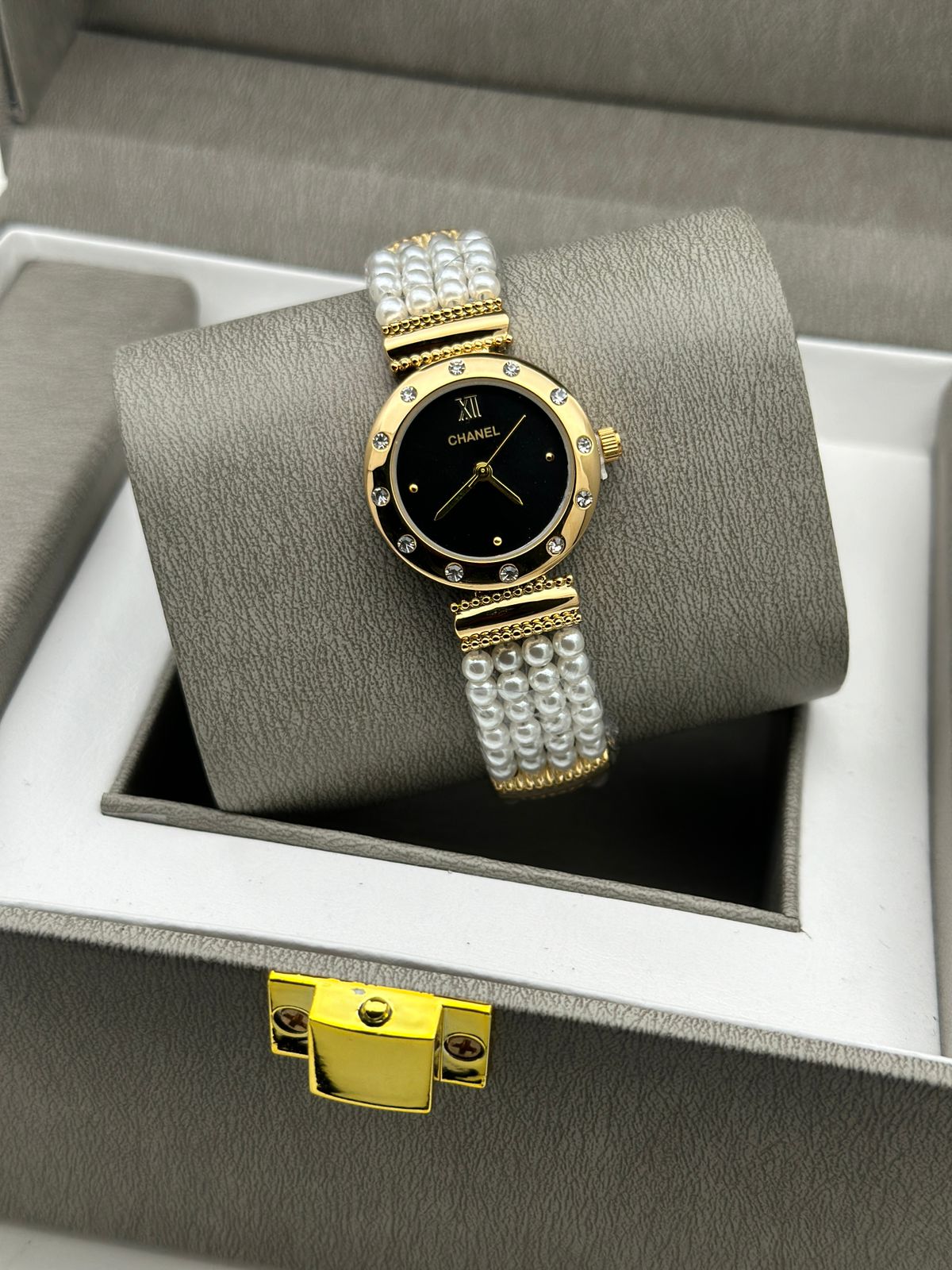 Luxurious Designer Women Watch (Mega SALE)