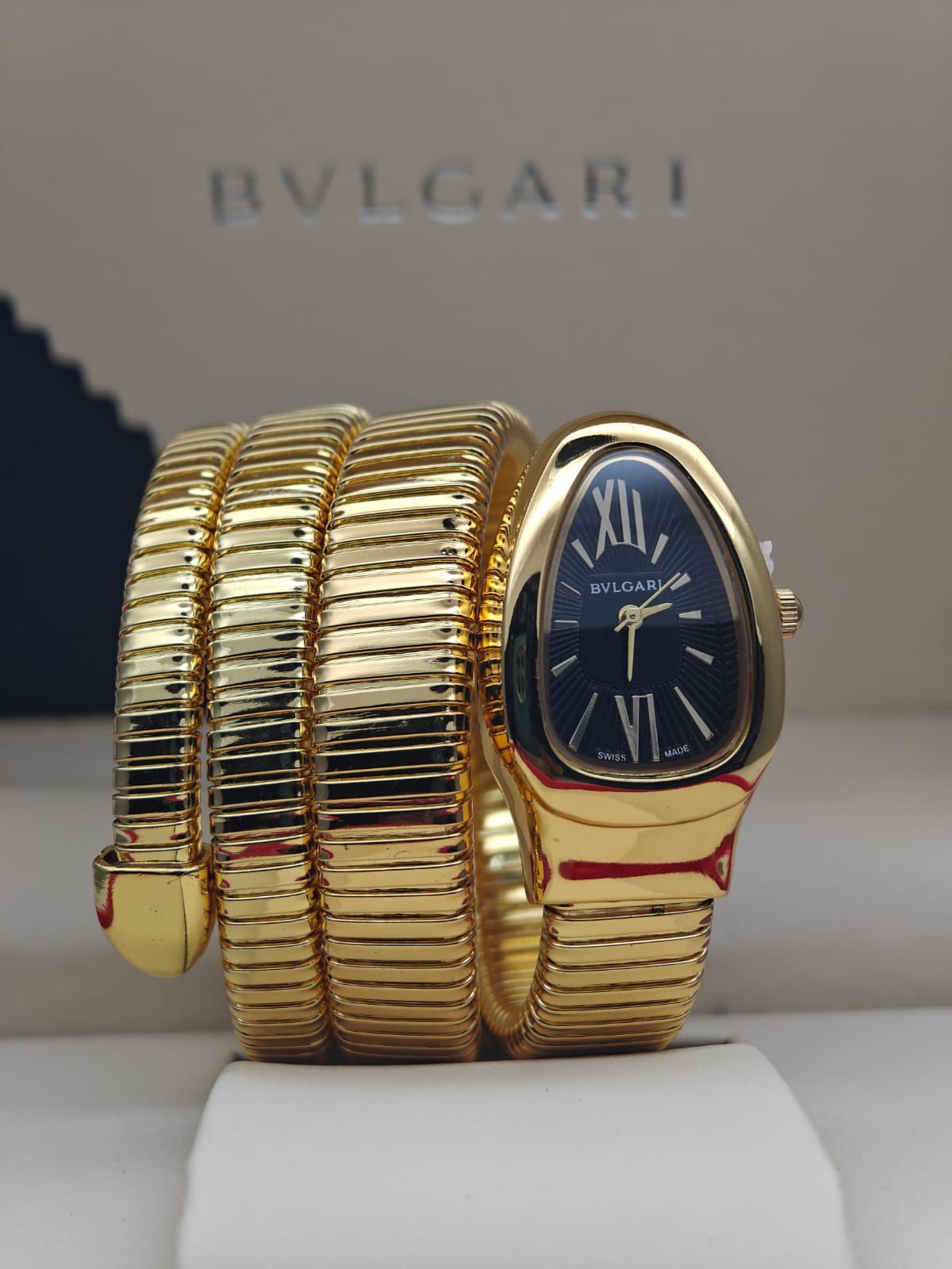 Luxurious Designer Women Watch - 𝐌𝐄𝐆𝐀 𝐒𝐀𝐋𝐄 ( 𝐋𝐈𝐌𝐈𝐓𝐄𝐃 𝐎𝐅𝐅𝐄𝐑) (New Collection)