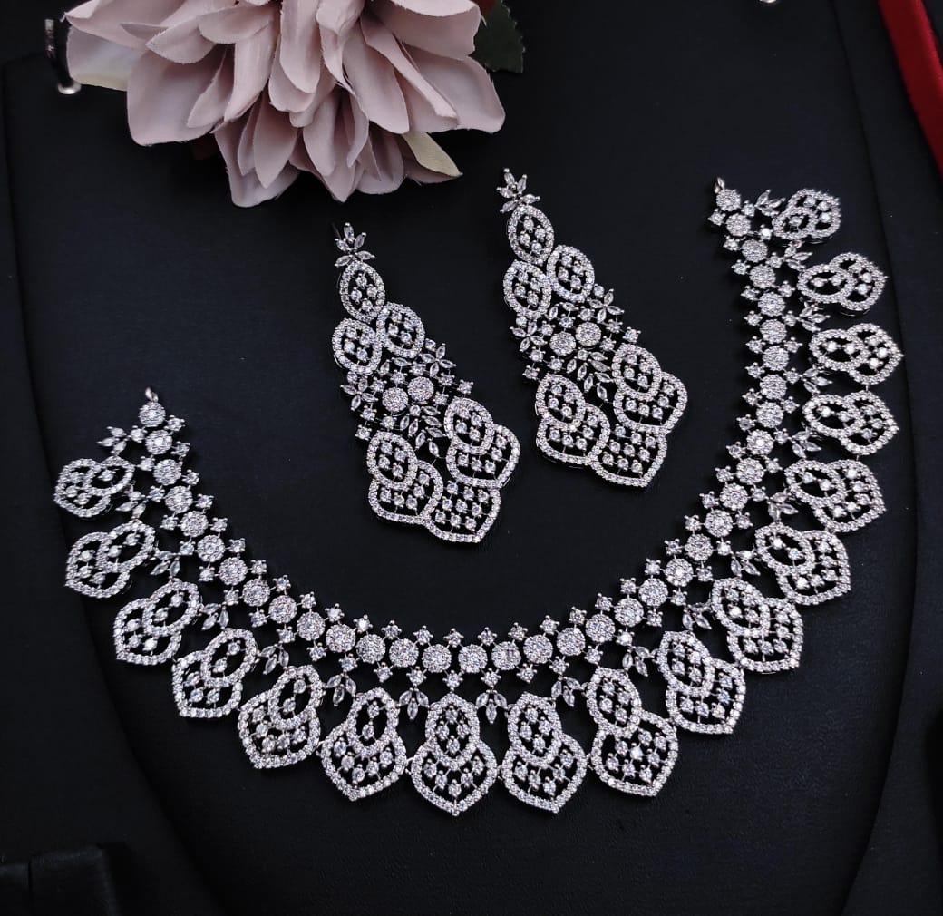 Veshakart Premium Handcrafted American Diamond Necklace Set