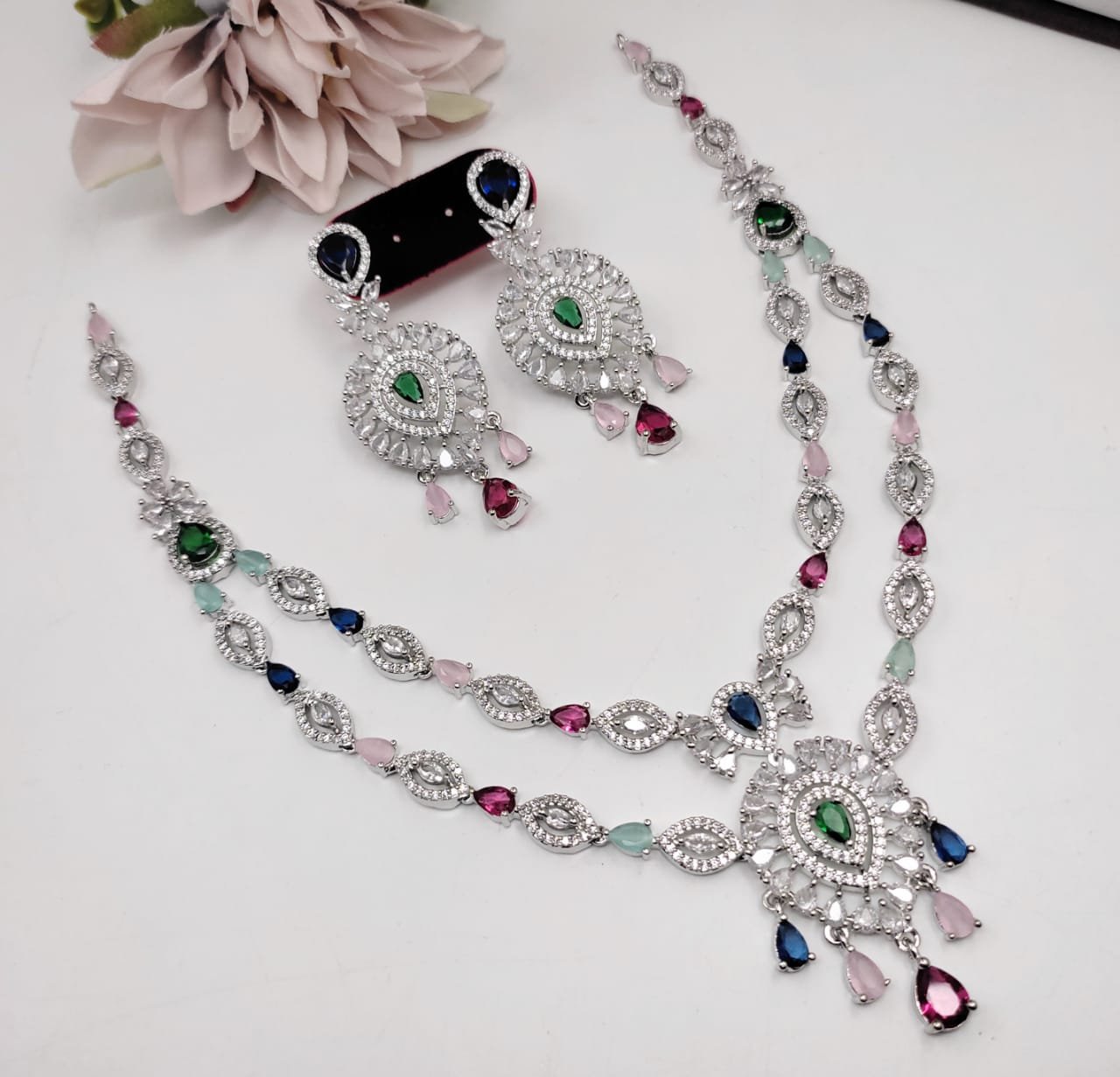 Veshakart Premium Handcrafted American Diamond Necklace Set