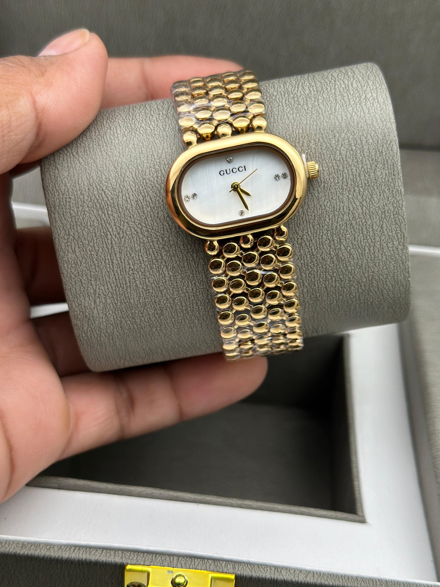 Luxurious Designer Women Watch -  𝐌𝐄𝐆𝐀 𝐒𝐀𝐋𝐄 ( 𝐋𝐈𝐌𝐈𝐓𝐄𝐃 𝐎𝐅𝐅𝐄𝐑)