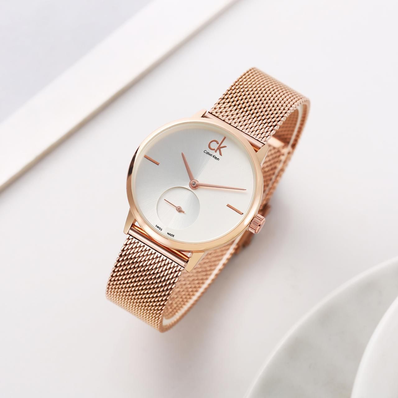 Luxurious Designer Women Watch -  𝐌𝐄𝐆𝐀 𝐒𝐀𝐋𝐄 ( 𝐋𝐈𝐌𝐈𝐓𝐄𝐃 𝐎𝐅𝐅𝐄𝐑)