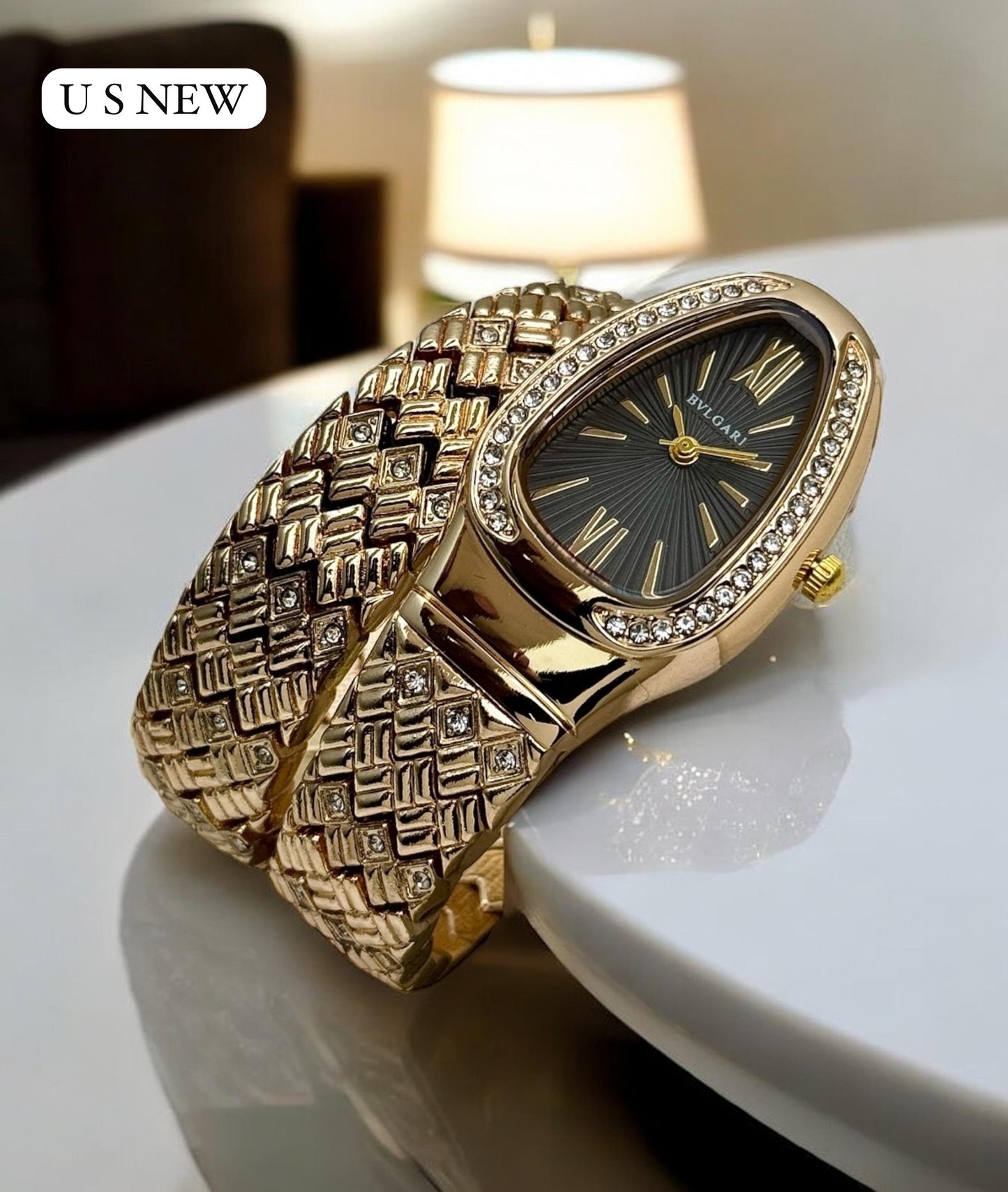 Luxurious Designer Women Watch -  𝐌𝐄𝐆𝐀 𝐒𝐀𝐋𝐄 ( 𝐋𝐈𝐌𝐈𝐓𝐄𝐃 𝐎𝐅𝐅𝐄𝐑)(Premium Quality)