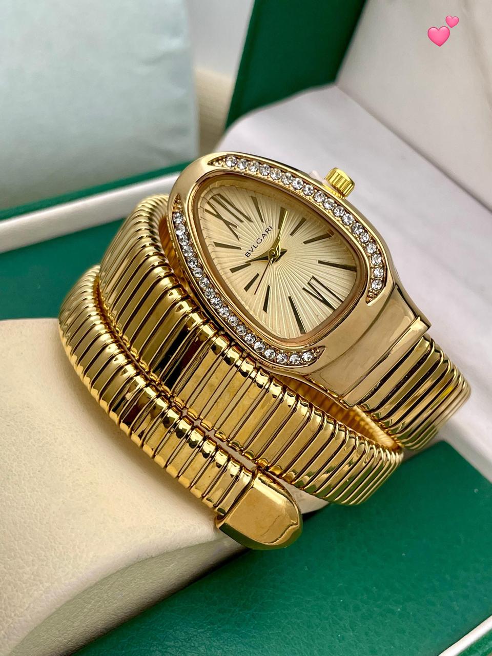 𝐑𝐞𝐬𝐭𝐨𝐜𝐤𝐞𝐝 𝐀𝐠𝐚𝐢𝐧 𝐁𝐞𝐜𝐚𝐮𝐬𝐞 𝐨𝐟 𝐇𝐢𝐠𝐡 𝐃𝐞𝐦𝐚𝐧𝐝-Luxurious Designer Women Watch -  𝐌𝐄𝐆𝐀 𝐒𝐀𝐋𝐄 ( 𝐋𝐈𝐌𝐈𝐓𝐄𝐃 𝐎𝐅𝐅𝐄𝐑) (New Collection)