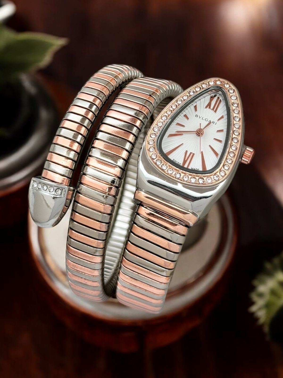 𝐑𝐞𝐬𝐭𝐨𝐜𝐤𝐞𝐝 𝐀𝐠𝐚𝐢𝐧 𝐁𝐞𝐜𝐚𝐮𝐬𝐞 𝐨𝐟 𝐇𝐢𝐠𝐡 𝐃𝐞𝐦𝐚𝐧𝐝-Luxurious Designer Women Watch -  𝐌𝐄𝐆𝐀 𝐒𝐀𝐋𝐄 ( 𝐋𝐈𝐌𝐈𝐓𝐄𝐃 𝐎𝐅𝐅𝐄𝐑)