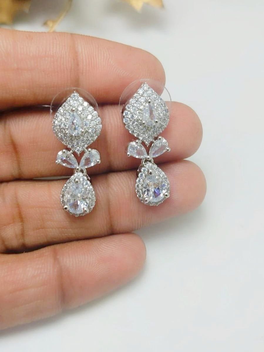 Veshakart Handcrafted Premium American Diamond Earrings