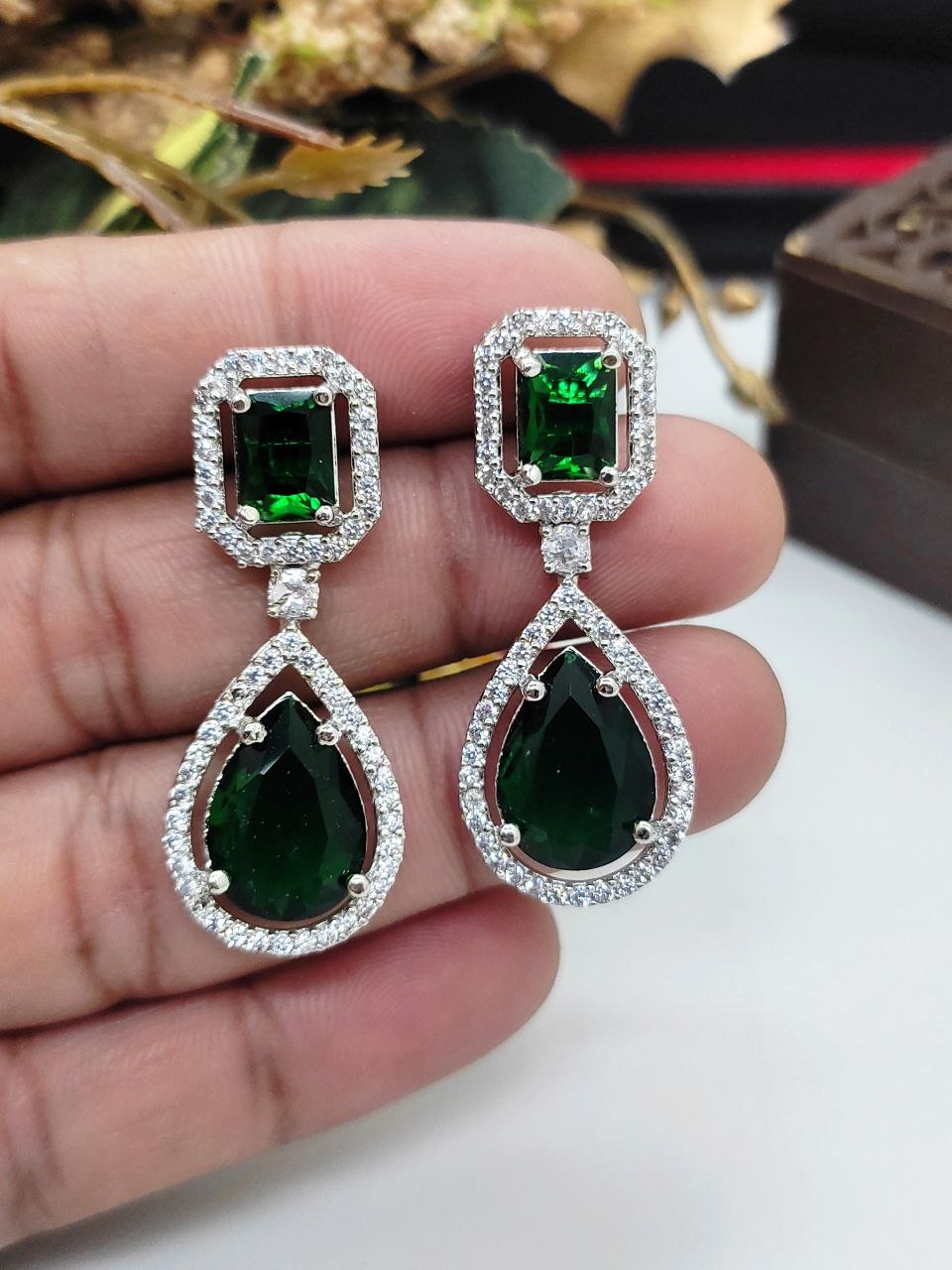 Veshakart Handcrafted Premium American Diamond Earrings