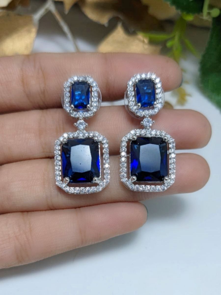 Veshakart Handcrafted Premium American Diamond Earrings