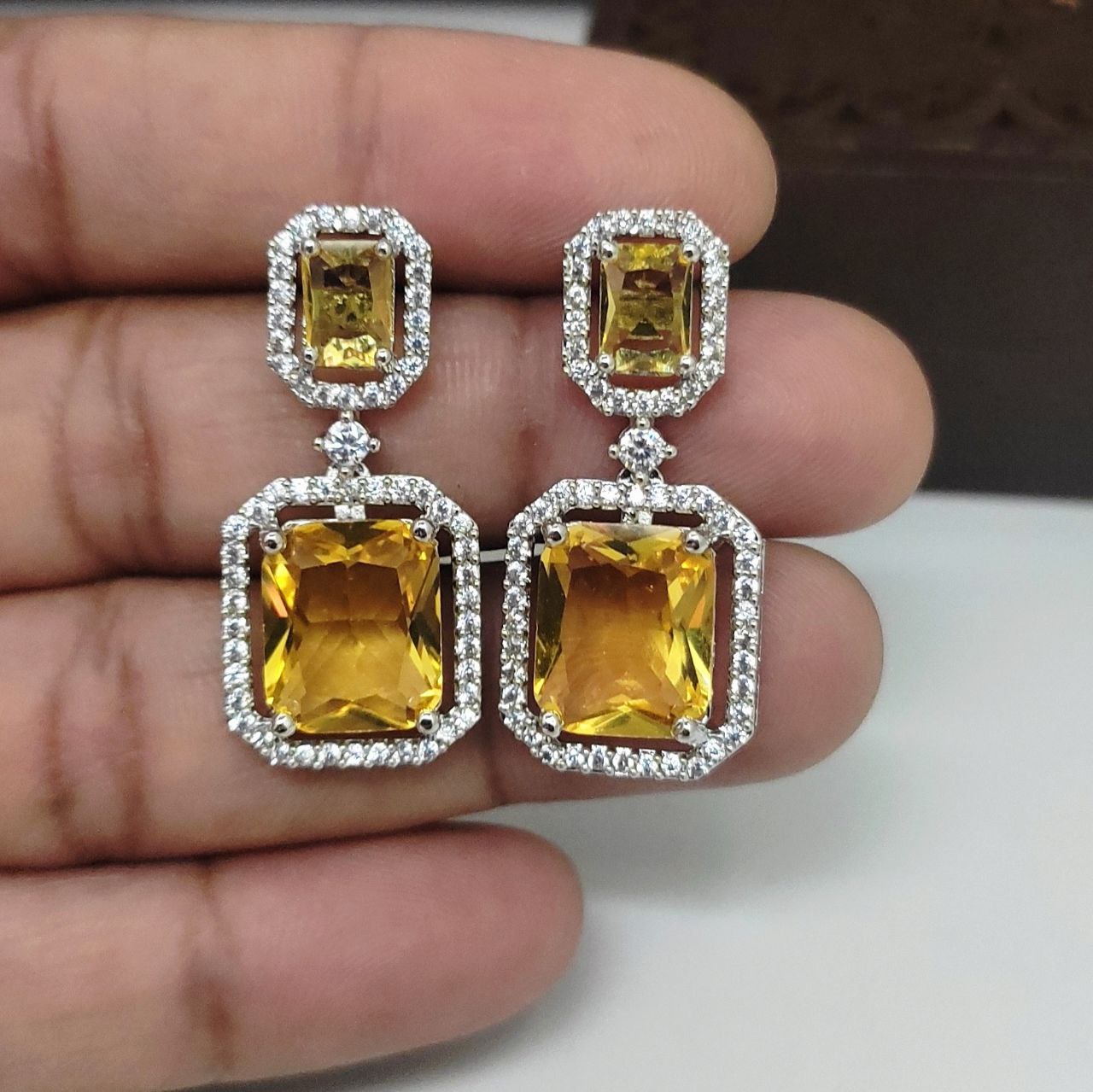 Veshakart Handcrafted Premium American Diamond Earrings