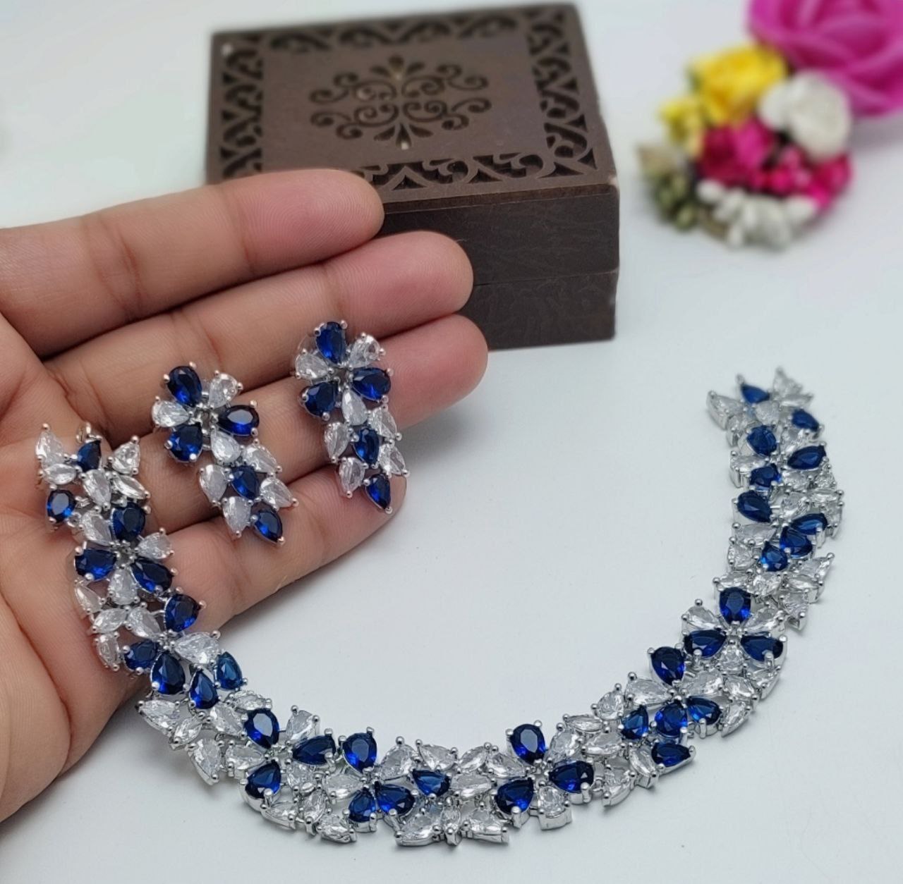 Veshakart Premium Handcrafted American Diamond Necklace Set