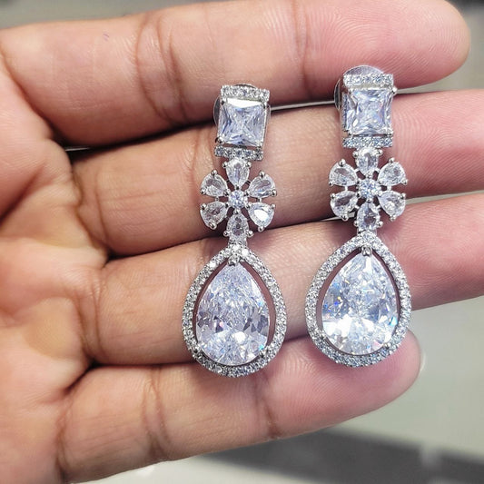 Veshakart Premium American Diamond Handcrafted Earrings