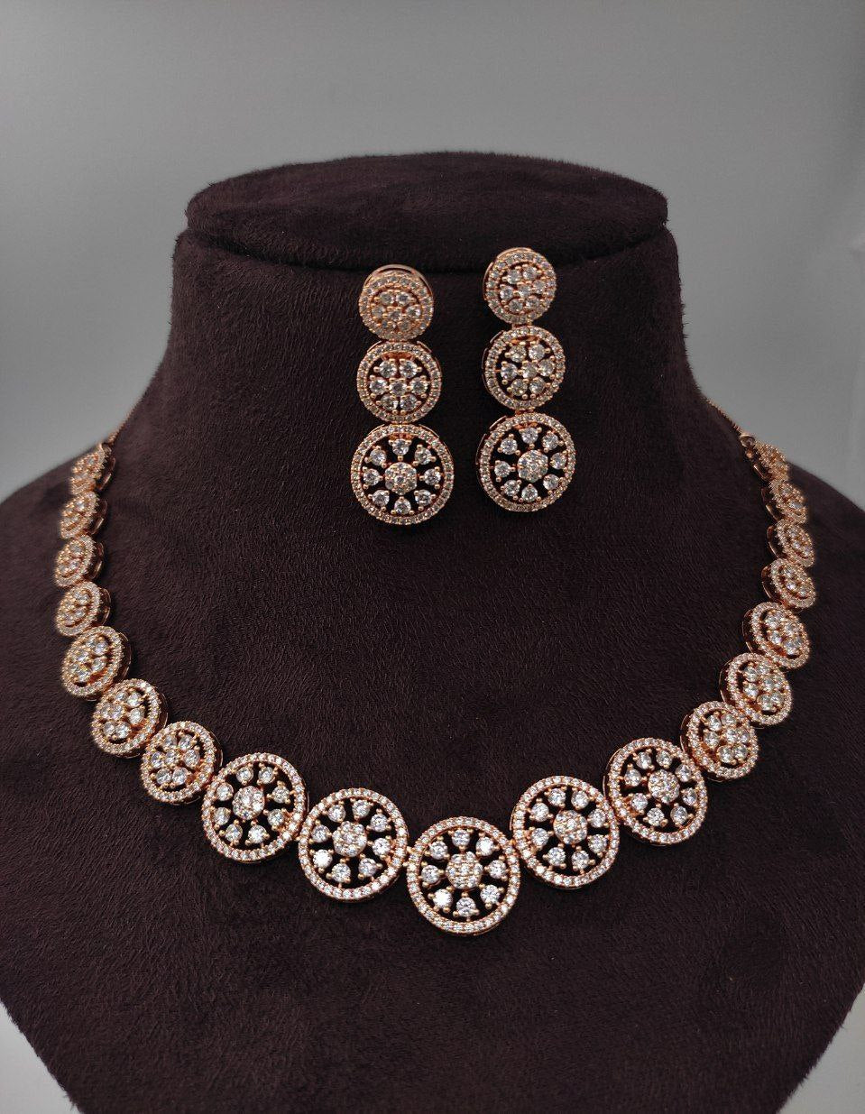 Veshakart Premium Handcrafted American Diamond Necklace Set